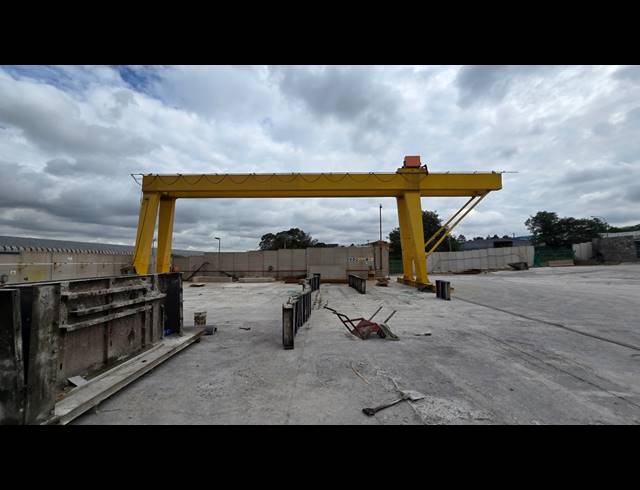 17,061M² INDUSTRIAL YARD FOR SALE IN CHLOORKOP